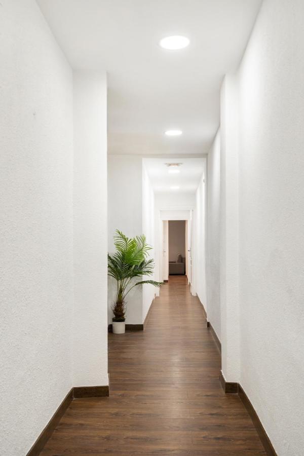 Ferienwohnung Apartamento En La Puerta Del Sol Madrid Exterior foto