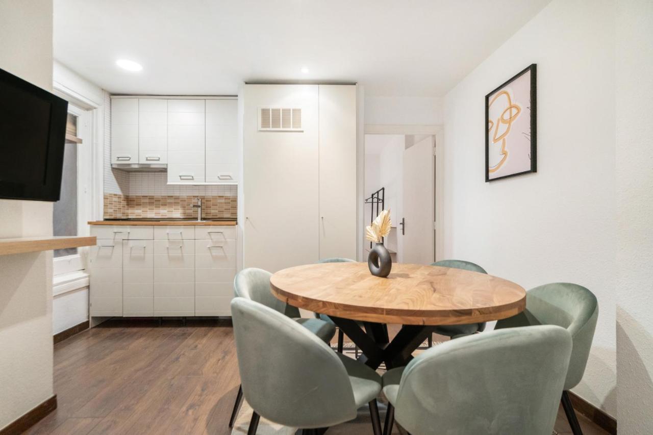 Ferienwohnung Apartamento En La Puerta Del Sol Madrid Exterior foto