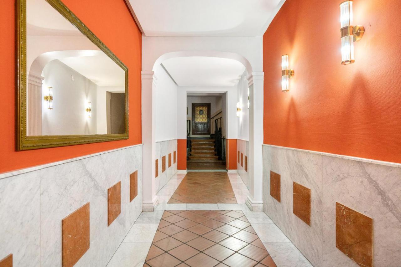 Ferienwohnung Apartamento En La Puerta Del Sol Madrid Exterior foto