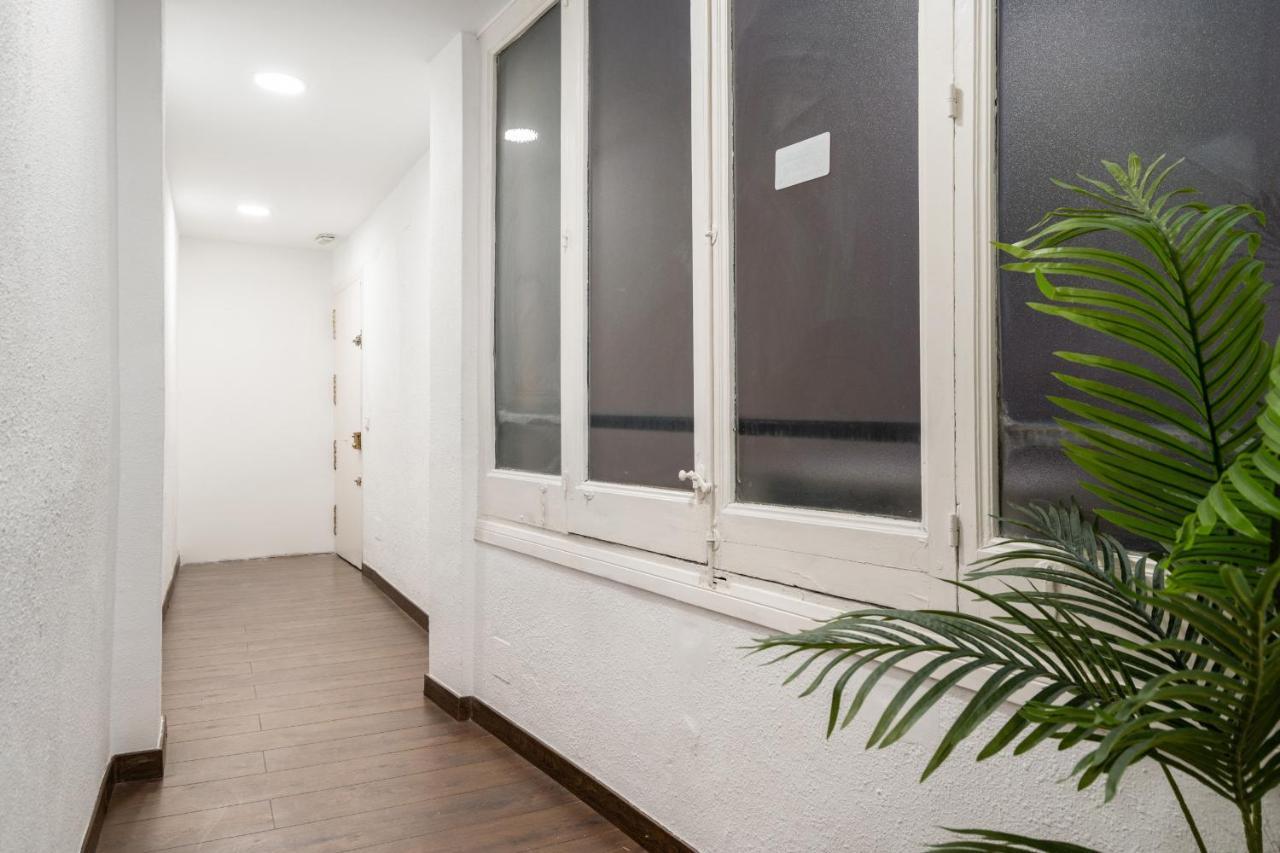 Ferienwohnung Apartamento En La Puerta Del Sol Madrid Exterior foto