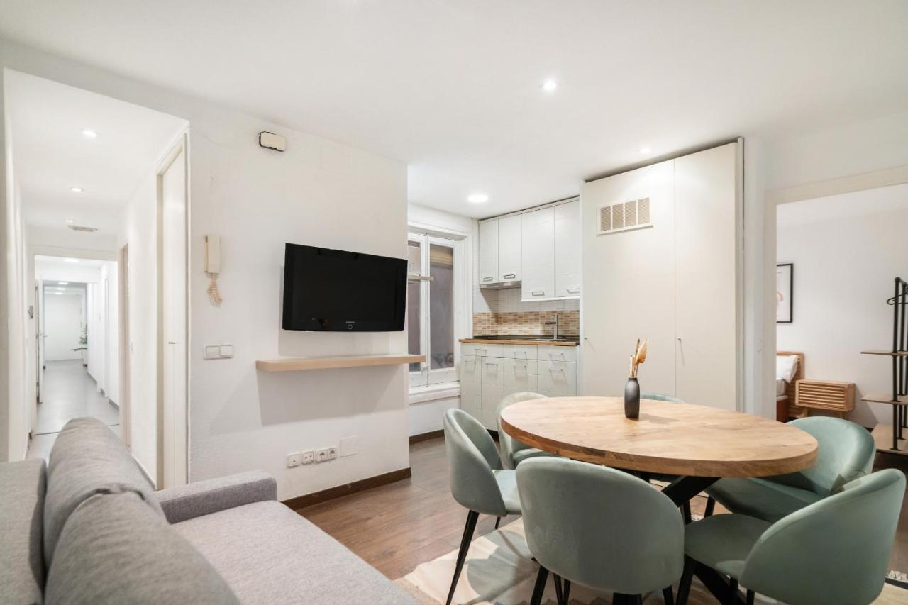 Ferienwohnung Apartamento En La Puerta Del Sol Madrid Exterior foto